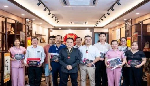 [TẠP CHÍ ĐIỆN TỬ DOANH NGHIỆP VÀ HỘI NHẬP] Phong thủy Phùng Gia - Phá bỏ định kiến, giúp hàng ngàn doanh nghiệp phát triển bền vững