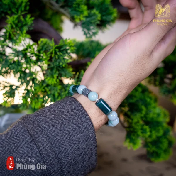 vong-tay-ke-do-ngoc-bich-hoa-bay-10-ly-3