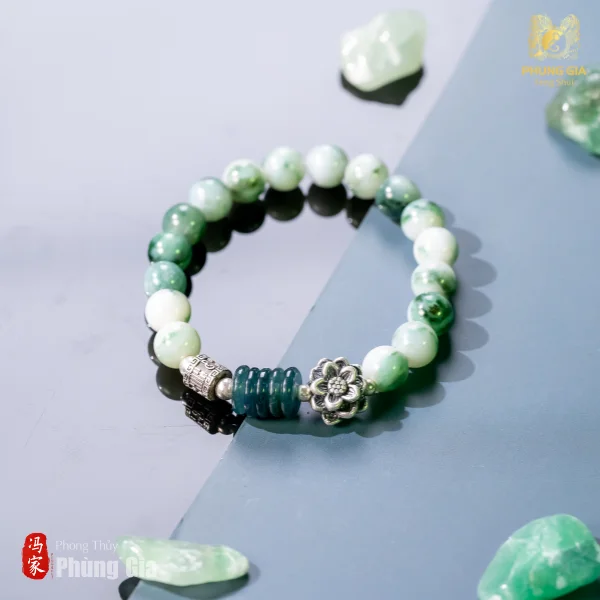 vong-tay-ke-do-ngoc-bich-hoa-bay-8-ly