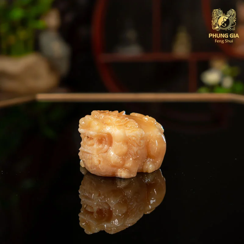Gia chủ có thể đặt tượng linh vật Tỳ Hưu để giúp hóa sát, chiêu tài