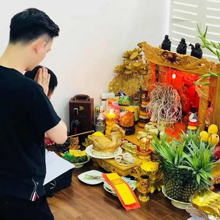 Nên sắp xếp mâm cúng lễ an vị đầy đủ để bày tỏ lòng thành của gia chủ