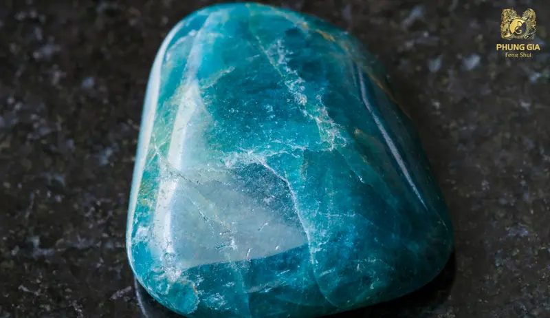 Apatite Blue hỗ trợ người mệnh Thủy khơi nguồn sáng tạo, tăng động lực và biến ý tưởng thành cơ hội tài lộc