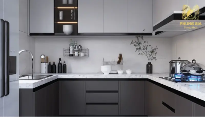 Bếp thuộc hành Hỏa, cần bố trí hài hòa với hành Thổ và tránh xung khắc với Thủy để giữ cân bằng năng lượng