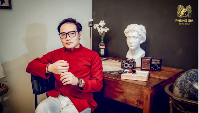 Master Phùng Phương áp dụng nguyên lý phong thủy cùng khoa học hiện đại giúp tìm ra các giải pháp từ gốc rễ