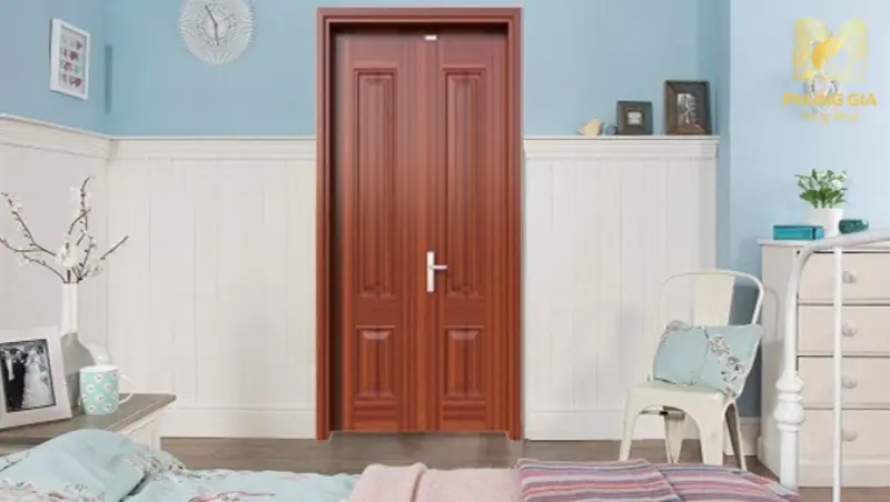 Cửa phòng ngủ 2 cánh tạo độ thông thoáng, thích hợp phòng diện tích lớn và tăng khả năng lưu chuyển sinh khí