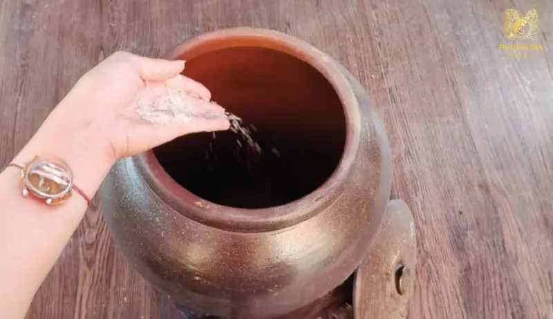  Đặt hũ gạo đầu năm