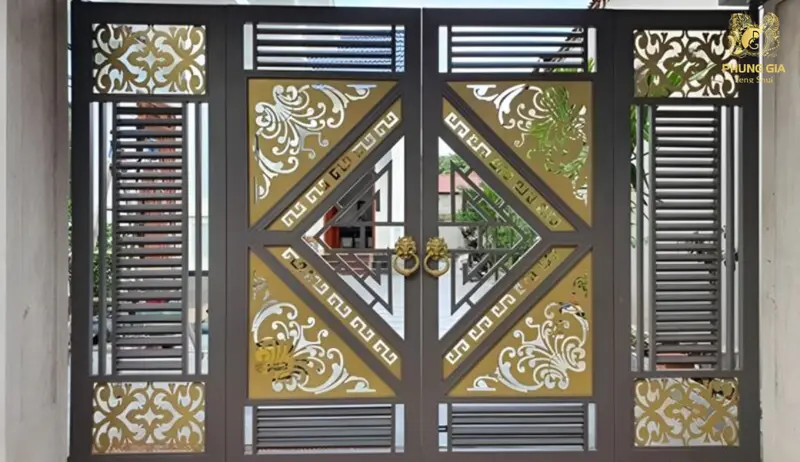 Cổng hai cánh biểu trưng cho sự cân bằng Âm Dương và vượng khí ổn định