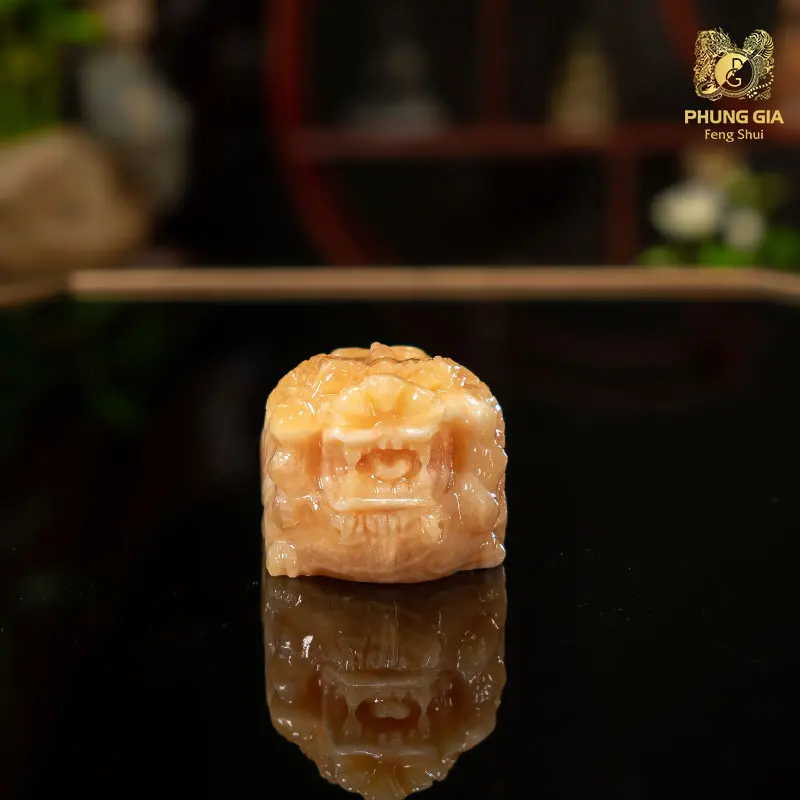 Gia chủ có thể liên hệ Phong Thủy Phùng Gia để sở hữu những vật phẩm phong thủy chính phái, được khai quang, điểm nhãn đúng quy trình