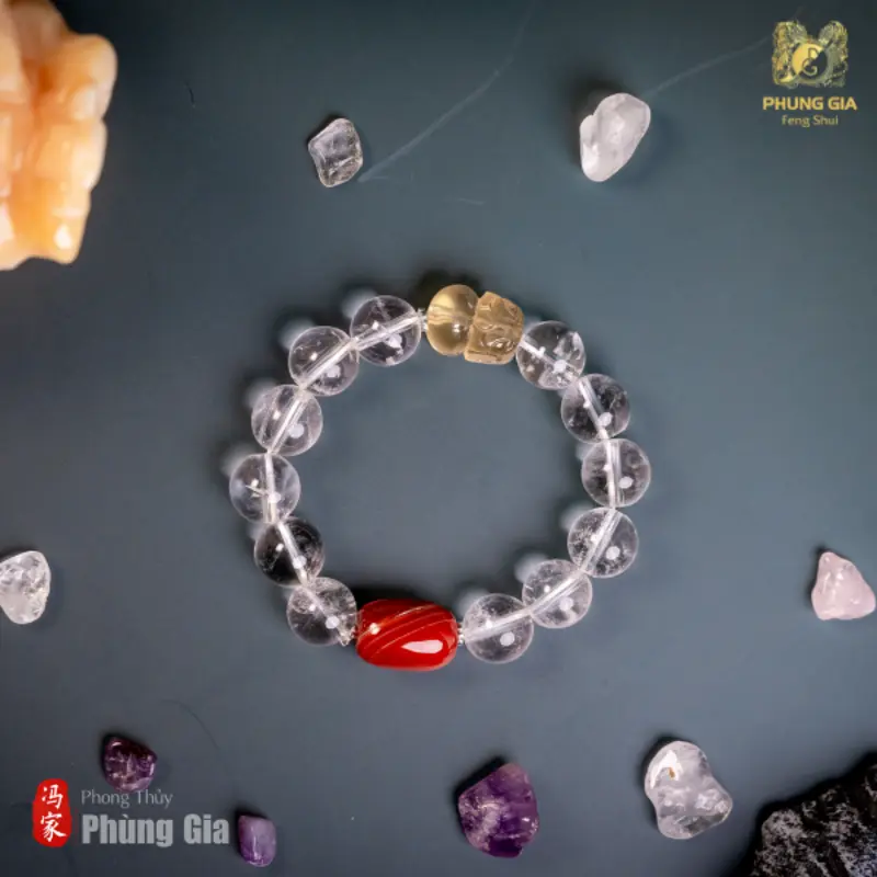 Gia chủ có thể tìm thấy đa dạng vật phẩm phong thủy tại Phùng Gia