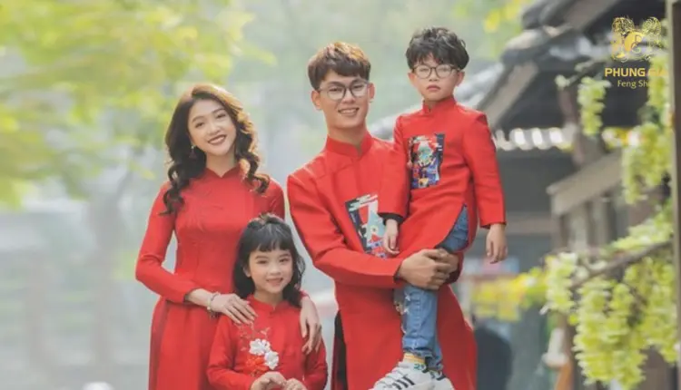 Cần giữ gìn trang phục sạch sẽ, thơm tho, tượng trưng cho việc khởi đầu năm mới trong trạng thái tự tin, tràn đầy năng lượng trong năm mới