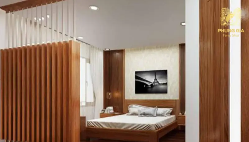 Chất liệu và nội thất vững chắc tạo nên không gian nghỉ ngơi trầm ấm, cân bằng