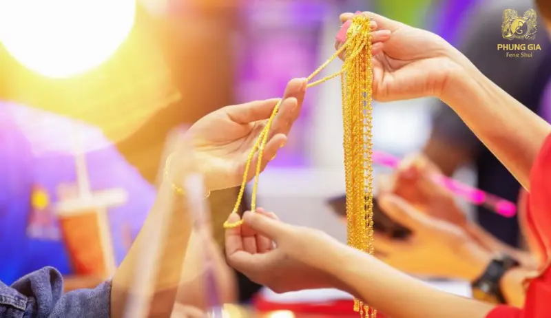 Nhiều gia đình Á Đông