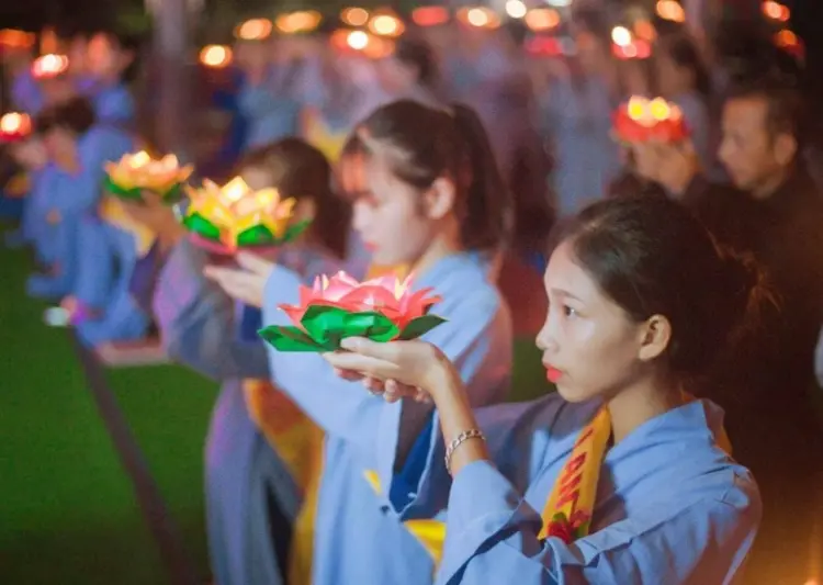 Vu Lan Báo Hiếu là một ngày lễ lớn trong tháng 7 âm lịch