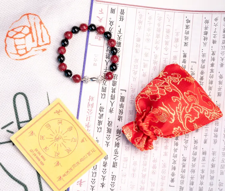 nhung-kieng-ky-thang-co-hon-9