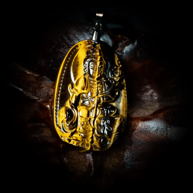 Phật Phổ Hiền Bồ Tát mang lại sự kiên trì, bình an và sự tự tin cho người sở hữu