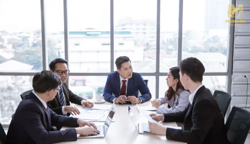 Bố trí bàn làm việc đúng phong thủy: Đón sáng, giữ khí, nuôi dưỡng năng lượng tích cực mỗi ngày