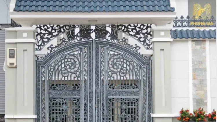 Gia chủ có đa dạng lựa chọn giữa các kiểu thiết kế mái cổng