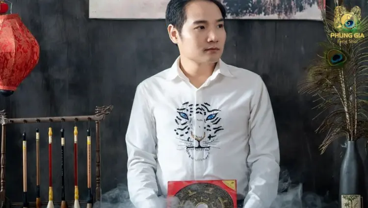 Master Phùng Phương