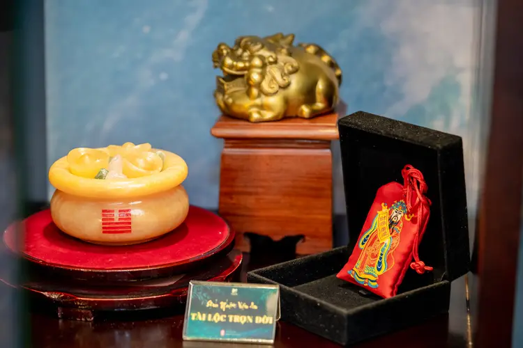 Tỳ Hưu có thể kết hợp với Bát Tụ Bảo cũng như các vật phẩm phong thủy khác để gia tăng linh lực