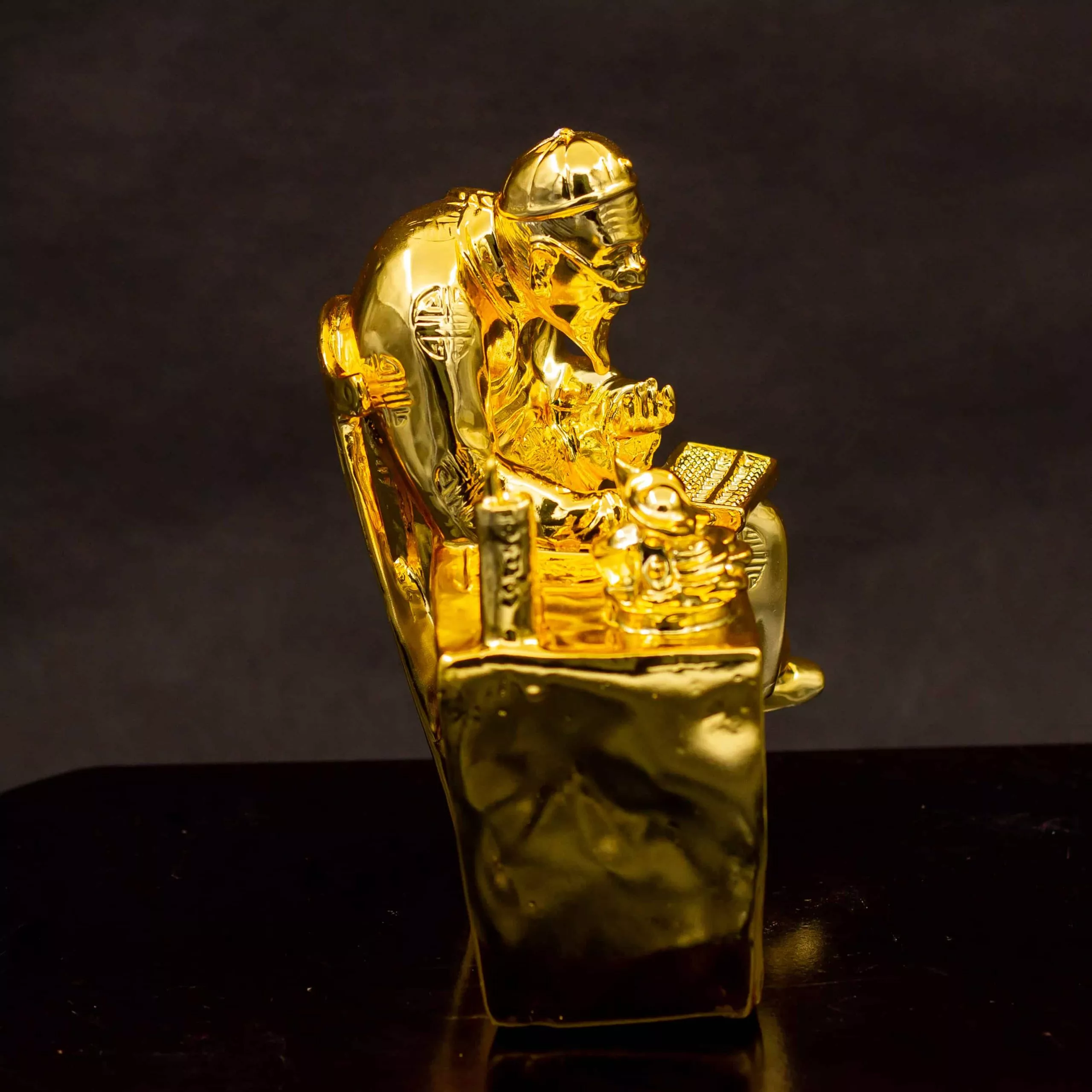 Ong-Quan-Gia-Ma-Vang-24K-03-scaled