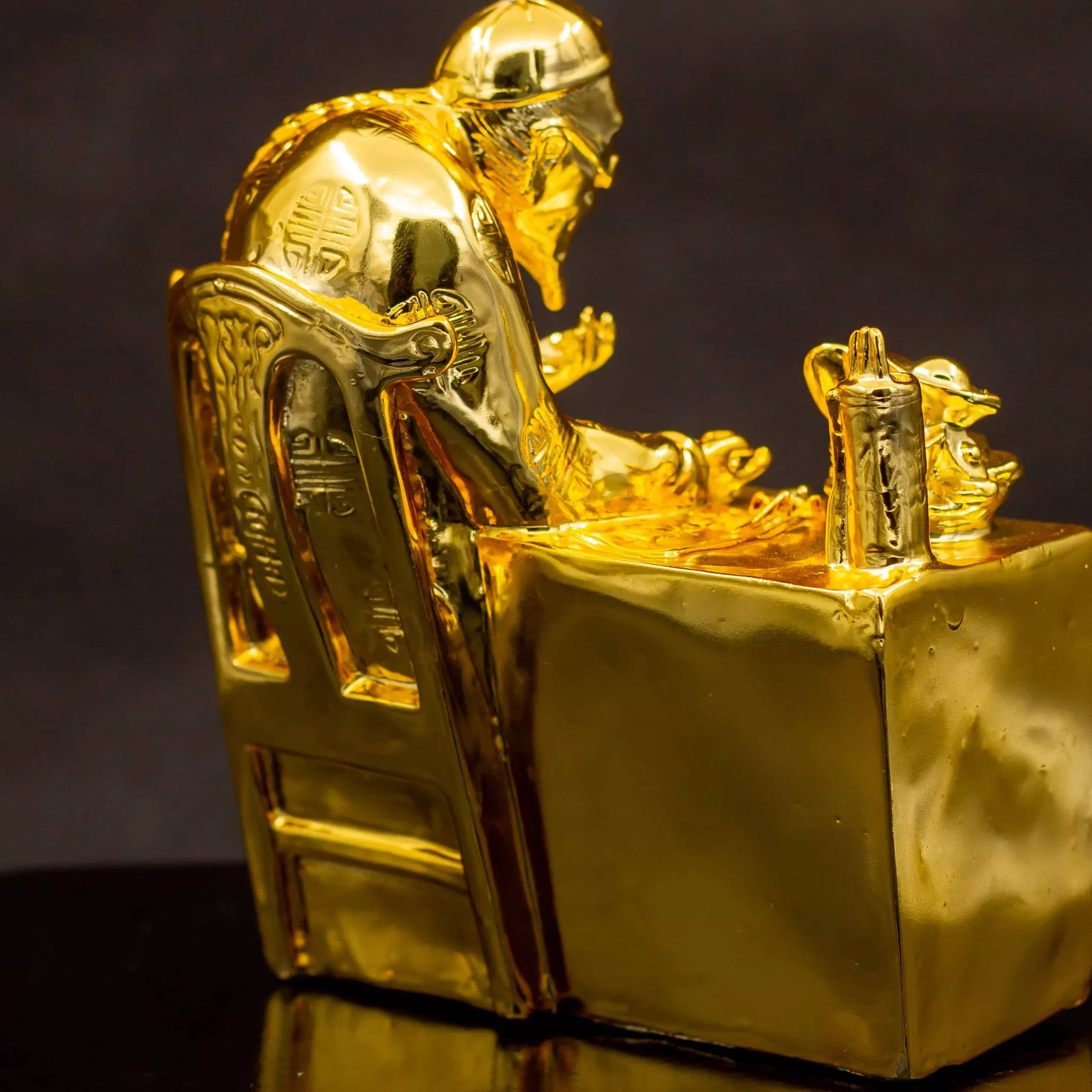 Ong-Quan-Gia-Ma-Vang-24K-05-scaled