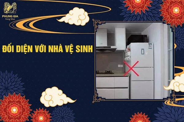 Đối Diện Với Nhà Vệ Sinh